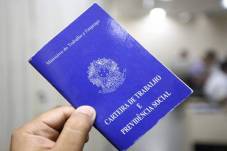 trabalhadores-que-contribuiram-entre-1999-e-2013-tem-direito-a-revisao-de-saldos-do-fgts